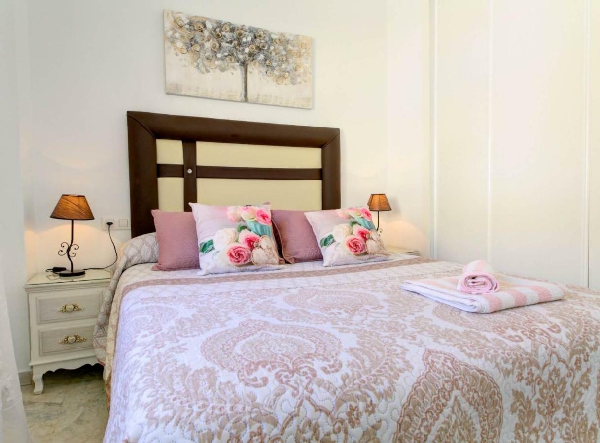 Apartamento Vinuela ฟูเอนฮิโรลา ภายนอก รูปภาพ
