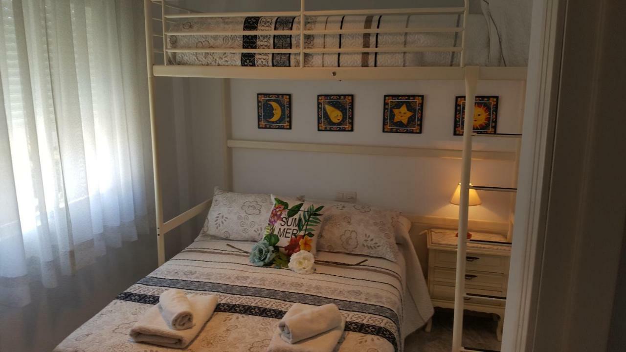 Apartamento Vinuela ฟูเอนฮิโรลา ภายนอก รูปภาพ